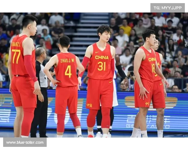 孙铭徽与布朗携手并肩共筑辉煌 走向篮球场上的最佳默契搭档